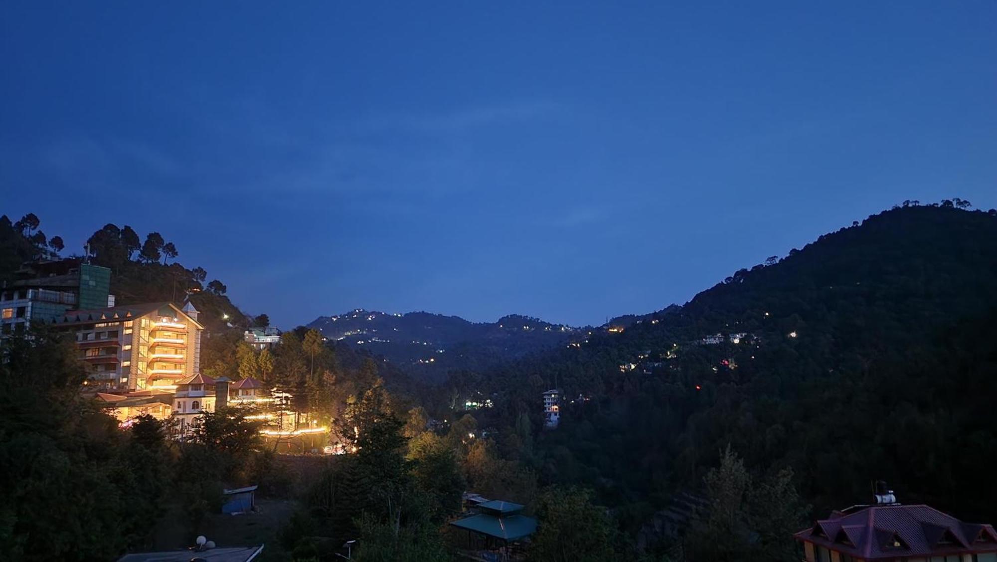 Hotel Royal Ark - Kasauli Exterior photo