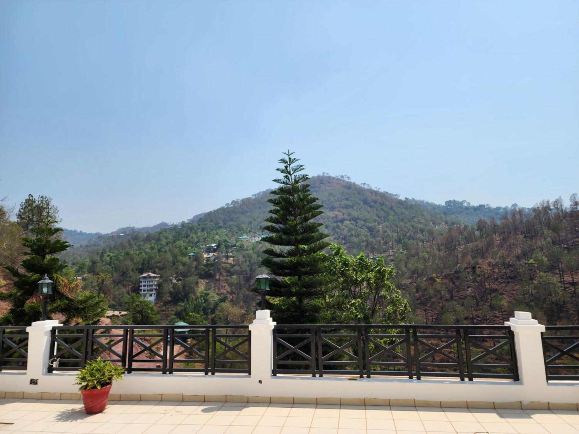 Hotel Royal Ark - Kasauli Exterior photo